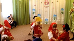 Танец "Девочки фабричные"