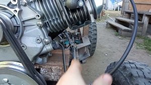 Самодельный минитрактор классика. Педаль газа, бампер, подножки.