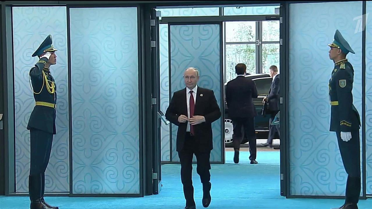 Владимир Путин принимает участие в заседании совета глав государств-членов ШОС