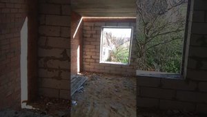 Плиты перекрытия.Первый этаж готов.Кирпич, пеноблок подняли