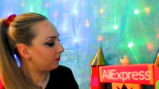 Пробую Новогодних персонажей смотреть онлайн