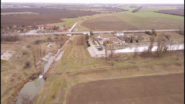 Крым.р.Салгир и Биюк-Карасу ПОЛНОВОДНЫЕ после ТАЯНИЯ снегов.Место слияния с СЕВЕРО-КРЫМСКИМ КАНАЛОМ смотреть онлайн