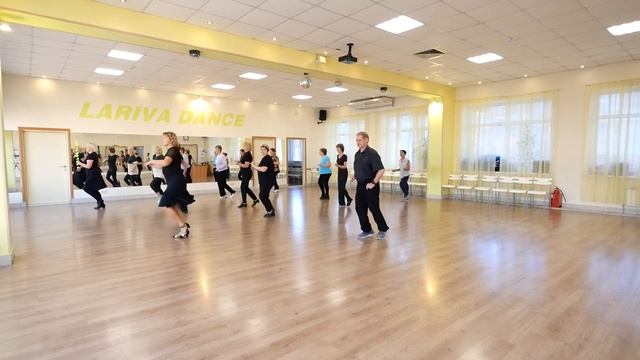 Rock And Roll ПРОСТОЙ ТАНЕЦ ДЛЯ НАЧАЛЬНОГО УРОВНЯ ТАНЦУЙТЕ С НАМИ ОМСК Lariva Dance 17 10 2023 смотреть онлайн