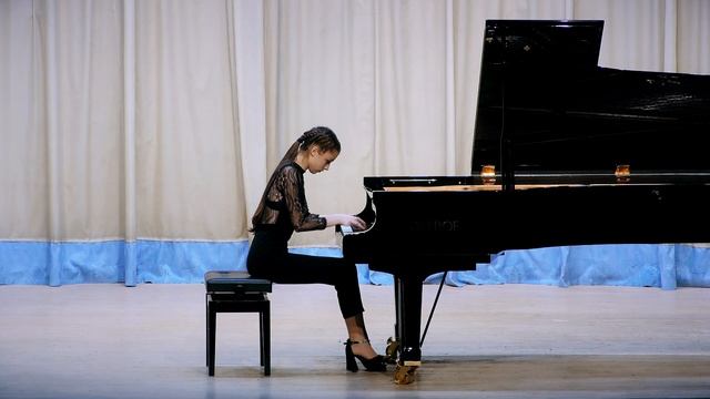 Л.Бетховен - Соната №8 до минор, 1 часть смотреть онлайн