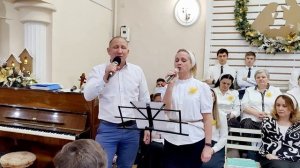 Константин и Алла Кармашовы - песня: "Рождён нам Спаситель" (25.12.2022)