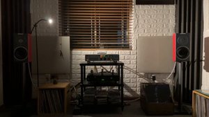 Audiovector R1 Arrete sound test with Naim Supernait