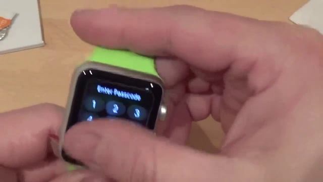 Как наклеить защитное стекло на Apple Watch смотреть онлайн