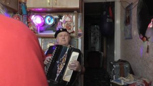 течет ручей\на\баяне\больн\руками\продажа\в отличн\идеальн\состоян\як\с\конвеййера\самоуч\слухач\