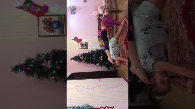 Шок! Сломала ногу во время сьёмки смотреть онлайн