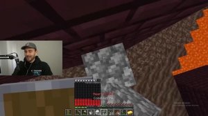 Minecraft Manhunt, but Hunters Mining Increases my Health