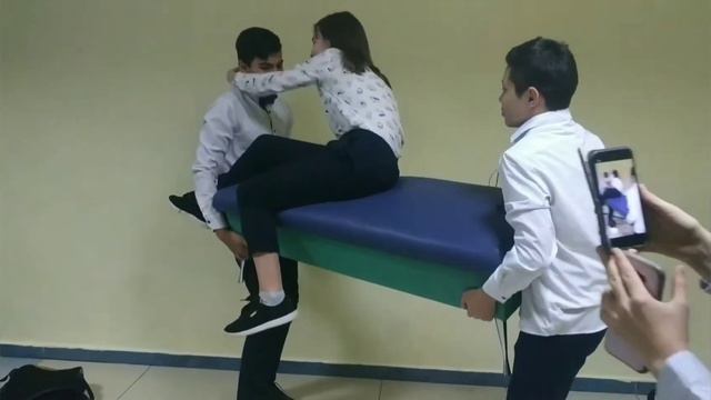 поздравление каких-то дебилов из 7Б с 23 февраля смотреть онлайн