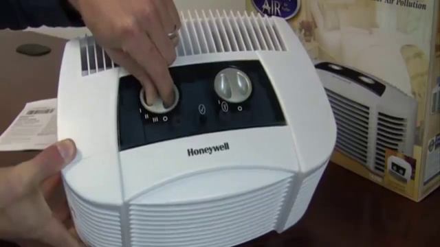 Honeywell 16200 HEPAClean Tabletop Air Purifier Review смотреть онлайн