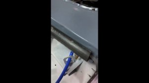 НИВА ржавеет переднее крыло, аккумуляторный ящик , протекает вода в салон, одна из причин