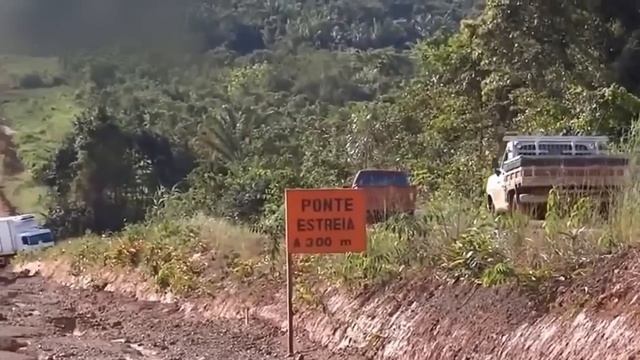 Песня про опасные и разбитые дороги. Водители и дальнобойщики поймут!!! смотреть онлайн