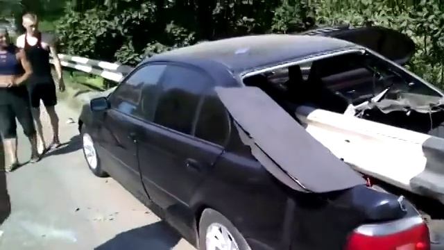 Машина прошла насквозь через леера!!! смотреть онлайн