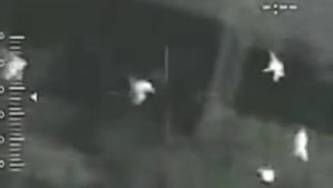 Полное видео с верталета: Мутанты из Чернобыля разорвали мужчину! (18+)