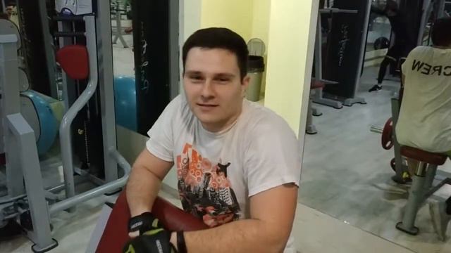 Новый 2019 год. Поздравления в тренажёрном зале смотреть онлайн