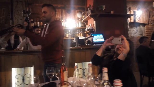 Georgian Songs in Bread House Restaurant / Грузинские песни в ресторане Дом Хлеба смотреть онлайн