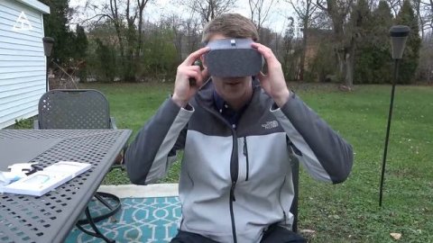 Google Daydream View Unboxing! Pixel vs. Pixel XL