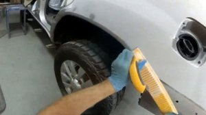 Как не пропустить ни одной ямки и блика при подготовке к покраске.