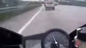 псих на мотоцикле   307 км ч ЖЕЕЕЕСТЬ