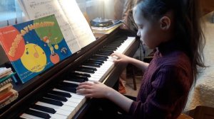 "Едет паровоз" , муз.Г.Эрнесакса