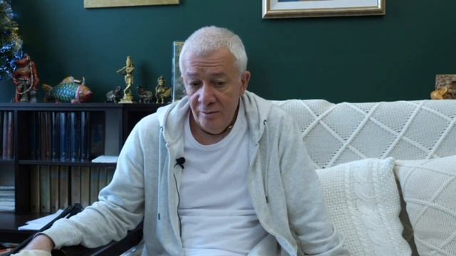 Про эмиграцию, переезды - ЕМ Чайтанья Чандра Чаран прабху смотреть онлайн