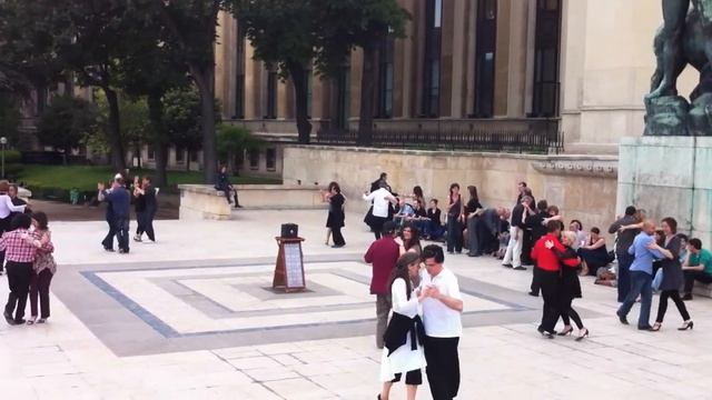 Tango la Trocadero смотреть онлайн