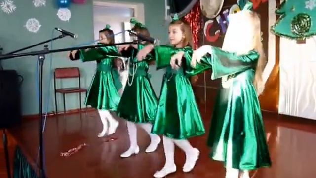 Песня про ёлочку. ДШИ с. Верхний Мамон смотреть онлайн