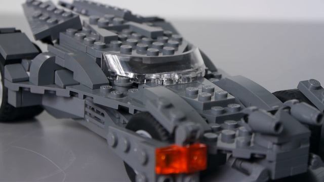 Lego BATMAN V SUPERMAN BATMOBILE- M.O.C Showcase смотреть онлайн