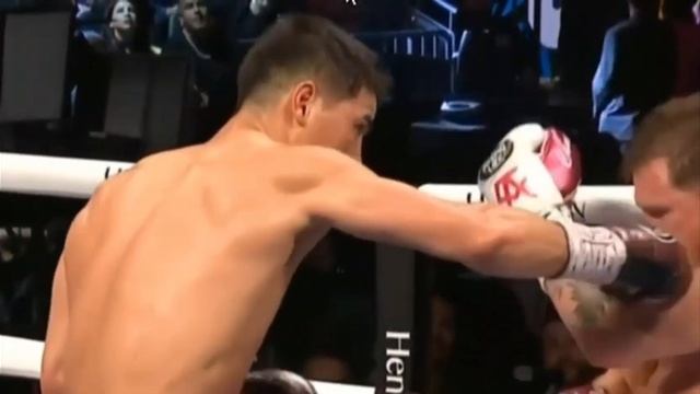Канело Альварес  и Дмитрий  Бивол Лучший момент удара