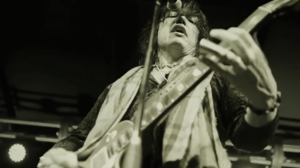 Tom Keifer (Cinderella) - "It's Not Enough" (2013) смотреть онлайн