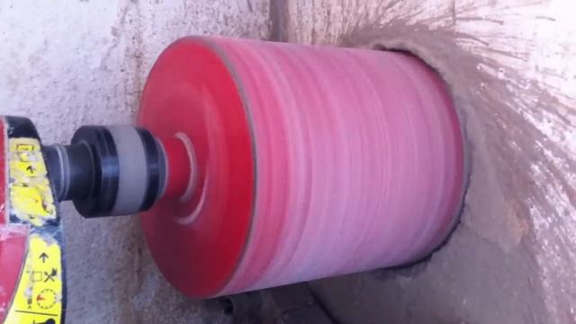 CORE DRILLING IN REINFORCED CONCRETE 200mm Kernbohrung 202mm Beton Hilti DD350 смотреть онлайн