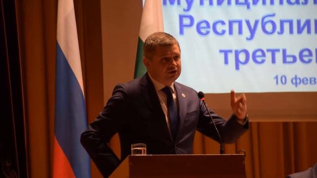 Александра Шадриков покидает пост главы Дрожжановского района