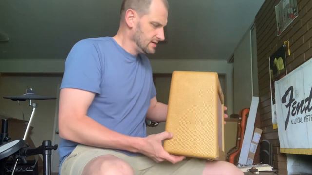 1960 Fender Tweed Champ смотреть онлайн