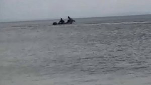 РИБ Skyboat 360RC на воде со сдутыми баллонами