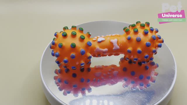 PU3018OE Игрушка для собак с пищалкой Pet Universe Гантель с шипами, размер 12*5 см смотреть онлайн