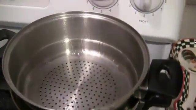 Как приготовить булочки на пару.