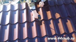 Монтаж листов металлочерепицы