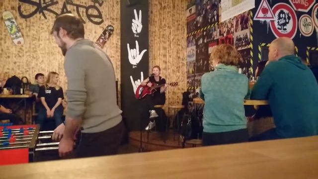 Римма Бахтеева с песней ты не такой в баре Хакуна Матата Челны смотреть онлайн