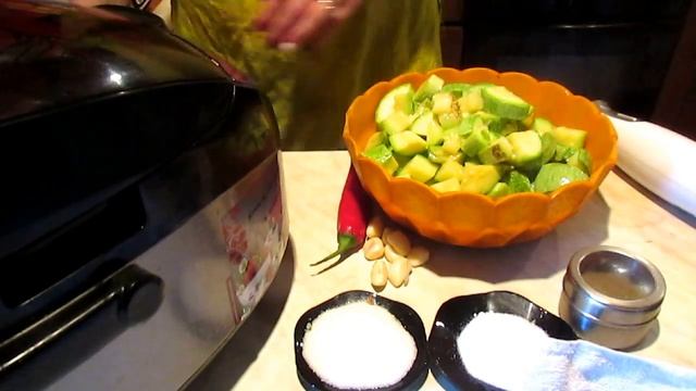 Кабачковая икра по ГОСТУ в мультиварке.Очень вкусно!!!!
