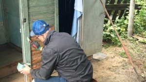 Обновить старый дачный сарай