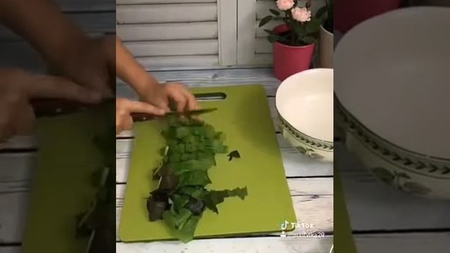 Цезарь с креветками смотреть онлайн