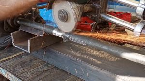 Отрезной станок из болгарки с протяжкой (нарезаем шлицы на полуоси) Мини трактор 4х4 , переломка