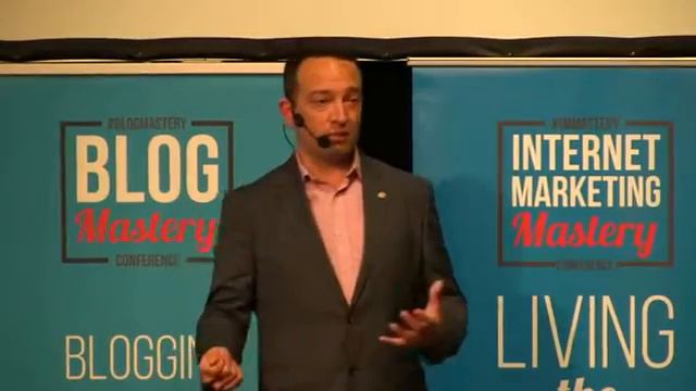 Social Selling Speaker Shane Gibson talks about "The Exponential Influencer" смотреть онлайн
