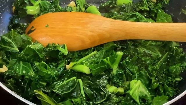 My mom likes feijoada? (first time eating this Brazilian food)?? смотреть онлайн