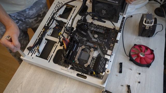 RedHat Deepcool - обзор, установка, сравнение с Gammaxx S40, тест, вывод. смотреть онлайн