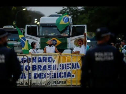 В Бразилии собрались гигантские пробки из-за сторонников президента