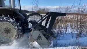 Очистка полей от кустарника мульчером