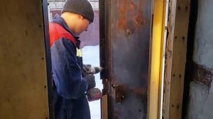 Установка гаражного замка